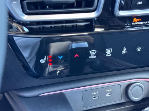 New 2026 Nissan Sentra SR w/ SR Premium Package FWD image 28