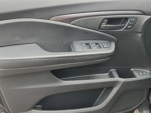 Used 2022 Honda Passport EX-L image 12