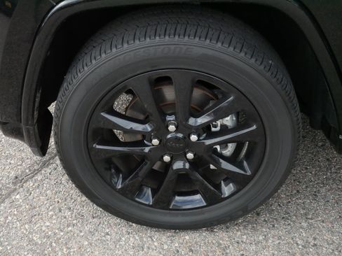 Used 2022 Jeep Grand Cherokee Laredo X AWD/4WD image 15