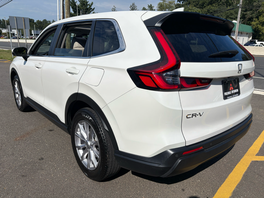 Used 2023 Honda CR-V EX-L image 10