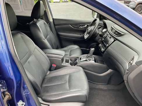 Used 2018 Nissan Rogue SL FWD image 18