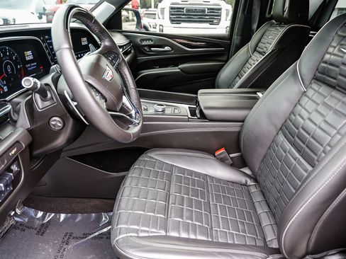 Used 2023 Cadillac Escalade V AWD/4WD image 20