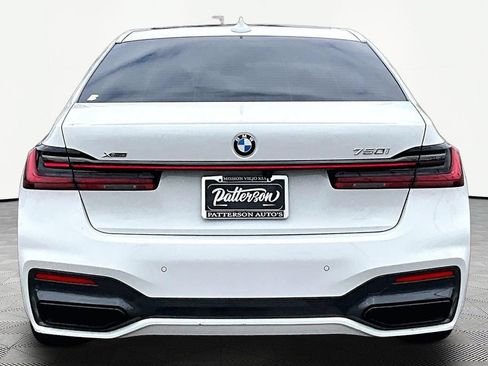 Used 2022 BMW 750i xDrive w/ Executive Package AWD/4WD image 4
