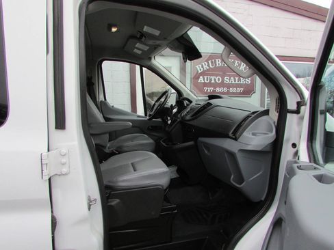 Used 2016 Ford Transit 150 XL RWD image 6