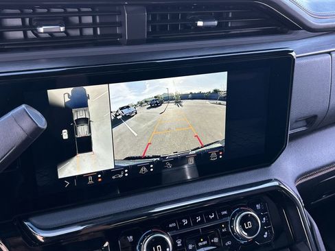 Used 2024 GMC Sierra 2500 AT4 w/ AT4 Premium Plus Package image 15