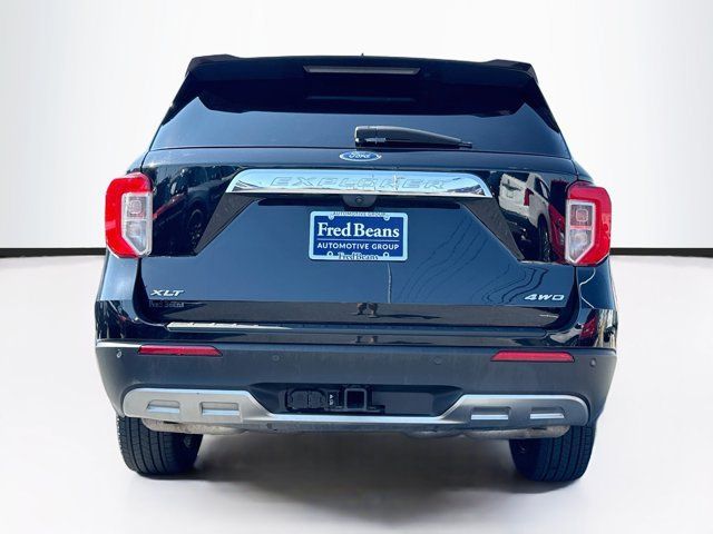Used 2023 Ford Explorer XLT w/ Equipment Group 202A AWD/4WD image 9