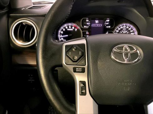 Used 2020 Toyota Tundra Limited w/ Limited Premium Package AWD/4WD image 24