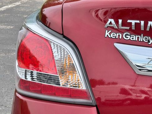 Used 2015 Nissan Altima 2.5 SL FWD image 11
