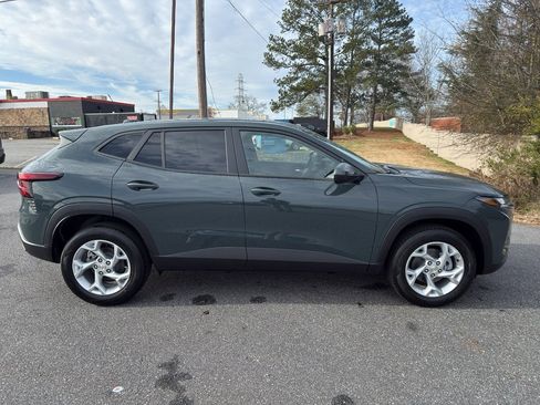 New 2026 Chevrolet Trax LS w/ LS Convenience Package image 6