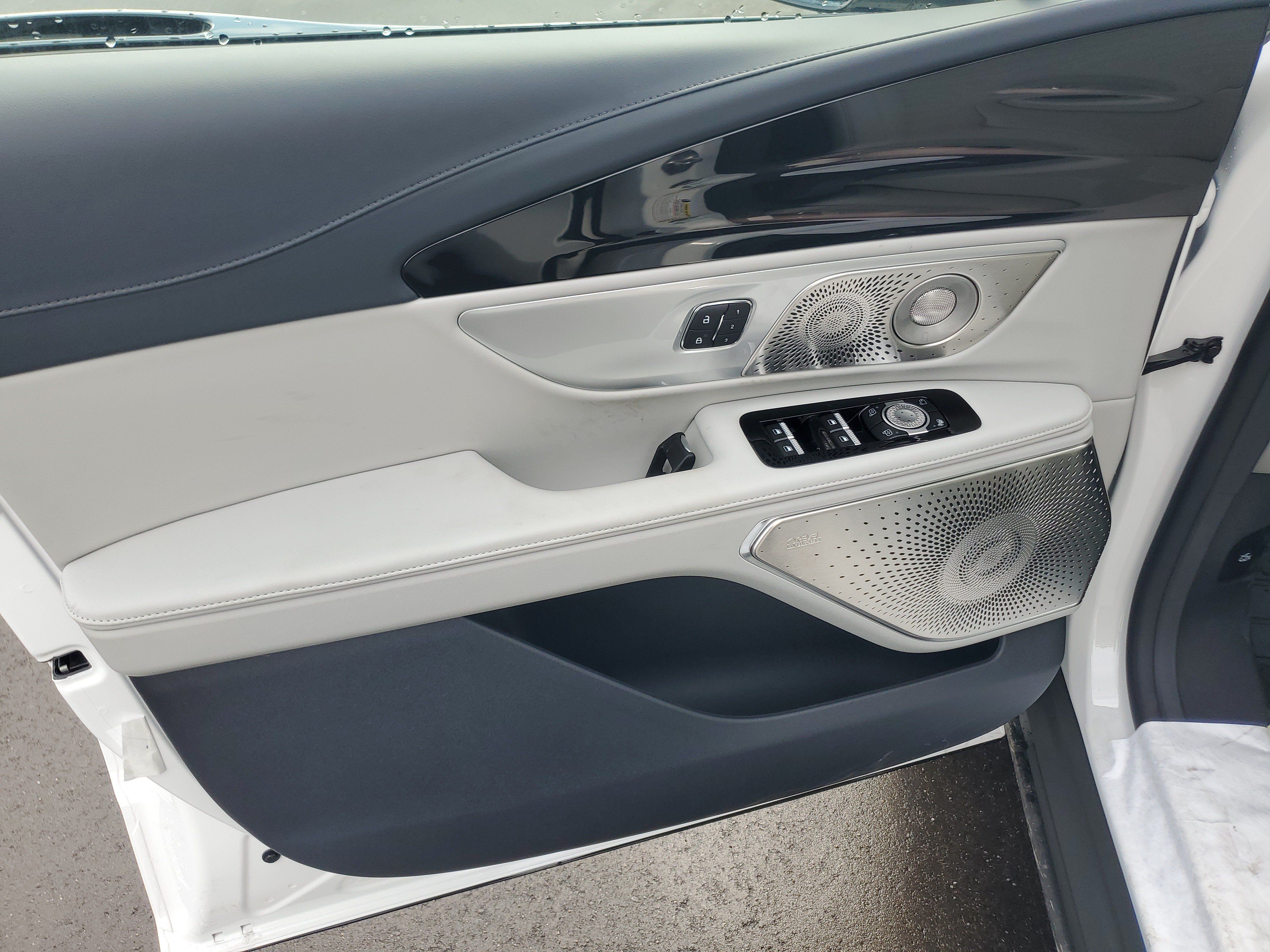 New 2026 Lincoln Nautilus Reserve AWD/4WD image 8