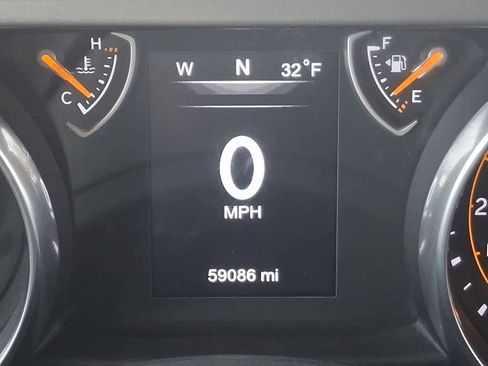 Used 2018 Jeep Wrangler Unlimited Sport S image 19