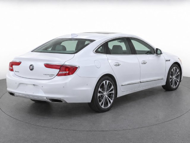 Used 2017 Buick LaCrosse Premium w/ Driver Confidence Package #2 AWD/4WD image 4