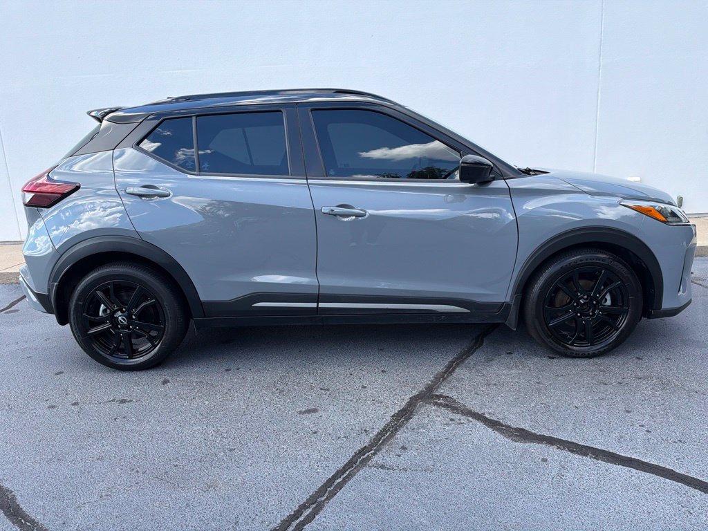 Used 2024 Nissan Kicks SR w/ SR Premium Package FWD image 7