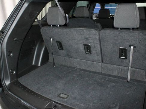 Used 2023 Chevrolet Traverse LT AWD/4WD image 14