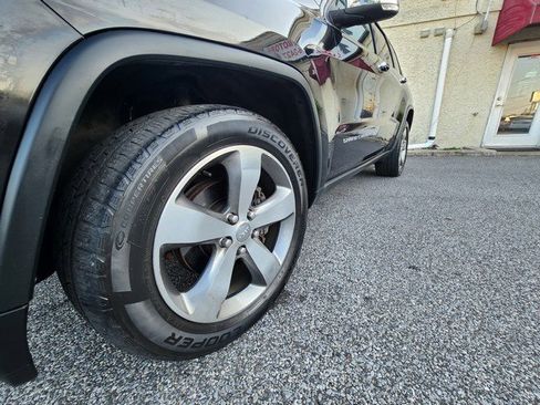 Used 2014 Jeep Grand Cherokee Limited image 30