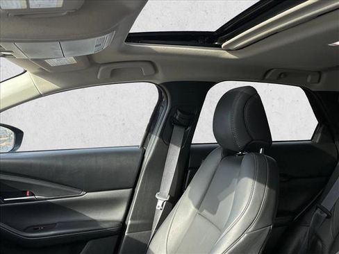 Used 2025 MAZDA CX-30 AWD 2.5 S w/ Preferred Package image 18