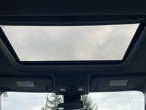 Used 2023 GMC Sierra 1500 SLT w/ SLT Premium Plus Package image 28