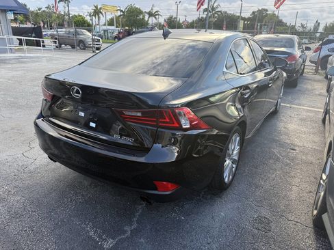 Used 2015 Lexus IS 250 image 4