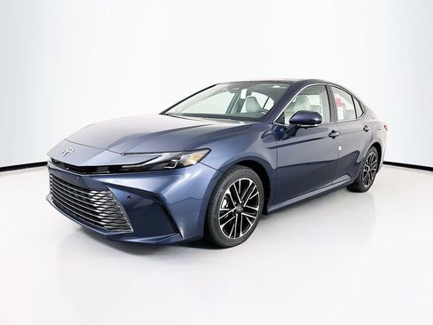 New 2026 Toyota Camry XLE image 3