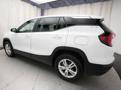 Used 2024 GMC Terrain SLE w/ LPO, Floor Liner Package AWD/4WD image 32
