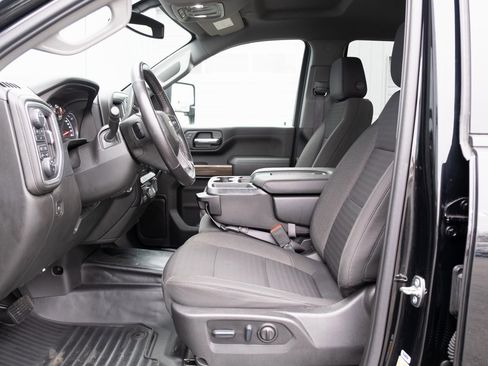 Used 2023 Chevrolet Silverado 3500 LT w/ Convenience Package image 11