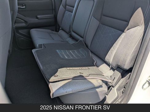 Certified 2025 Nissan Frontier SV RWD image 35