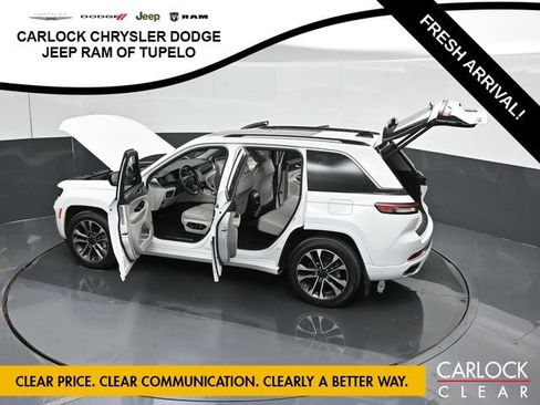 Used 2023 Jeep Grand Cherokee Overland w/ Luxury Tech Group IV AWD/4WD image 72