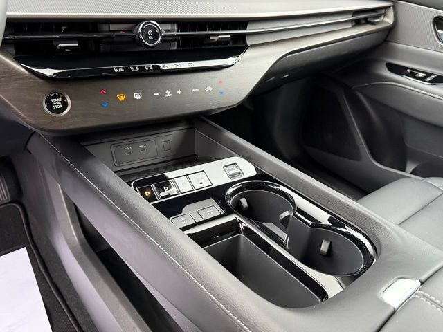 Used 2025 Nissan Murano SV FWD image 22