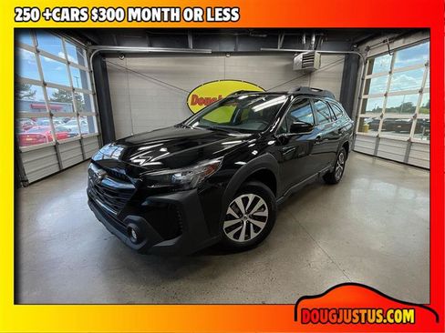 Used 2023 Subaru Outback Premium AWD/4WD image 1