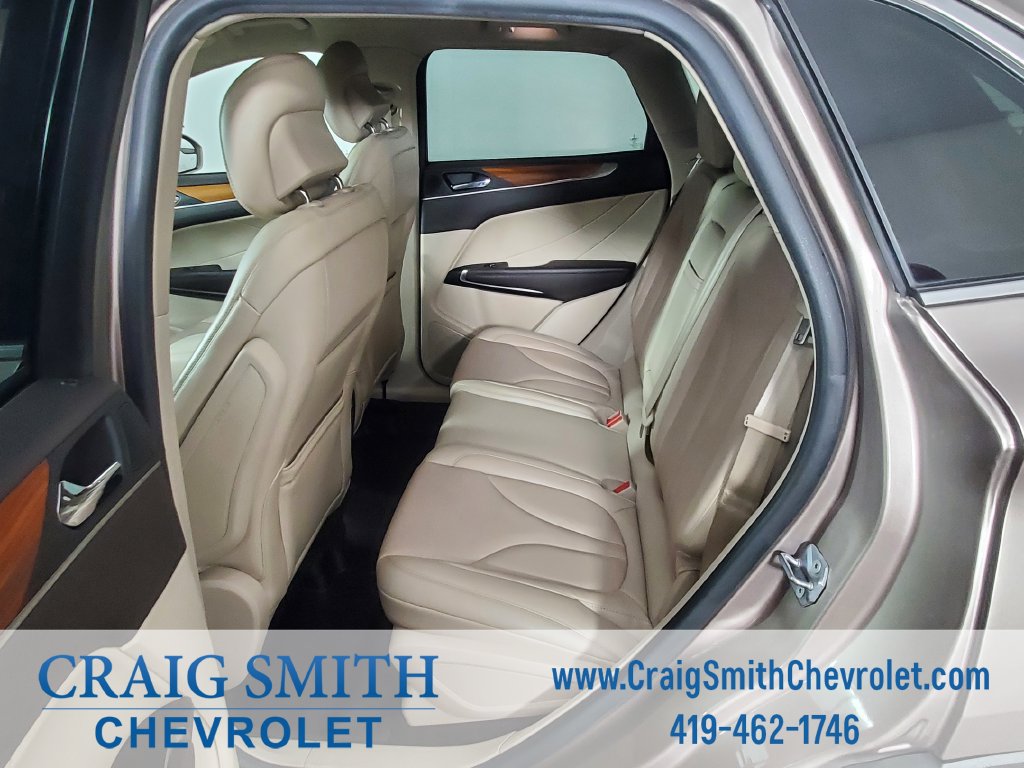 Used 2019 Lincoln MKC Select FWD image 12