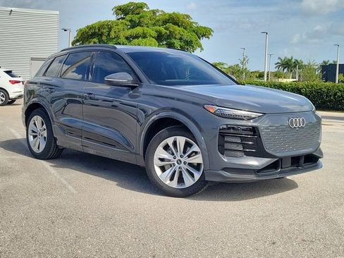 Certified 2025 Audi Q6 e-tron Premium Plus w/ Premium Plus RWD image 32