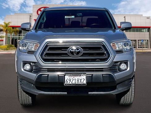 Certified 2020 Toyota Tacoma SR5 image 3