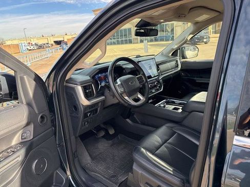 Certified 2023 Ford Expedition XLT image 20