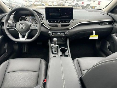 New 2025 Nissan Altima 2.5 SL FWD image 6