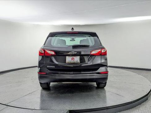 Used 2020 Chevrolet Equinox LS image 7