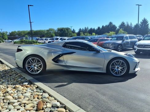 Used 2024 Chevrolet Corvette Stingray Preferred Conv w/ Battery Protection Package RWD image 7