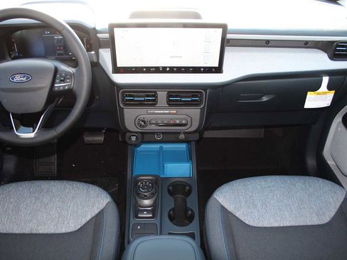 New 2025 Ford Maverick XLT w/ XLT Luxury Package image 29