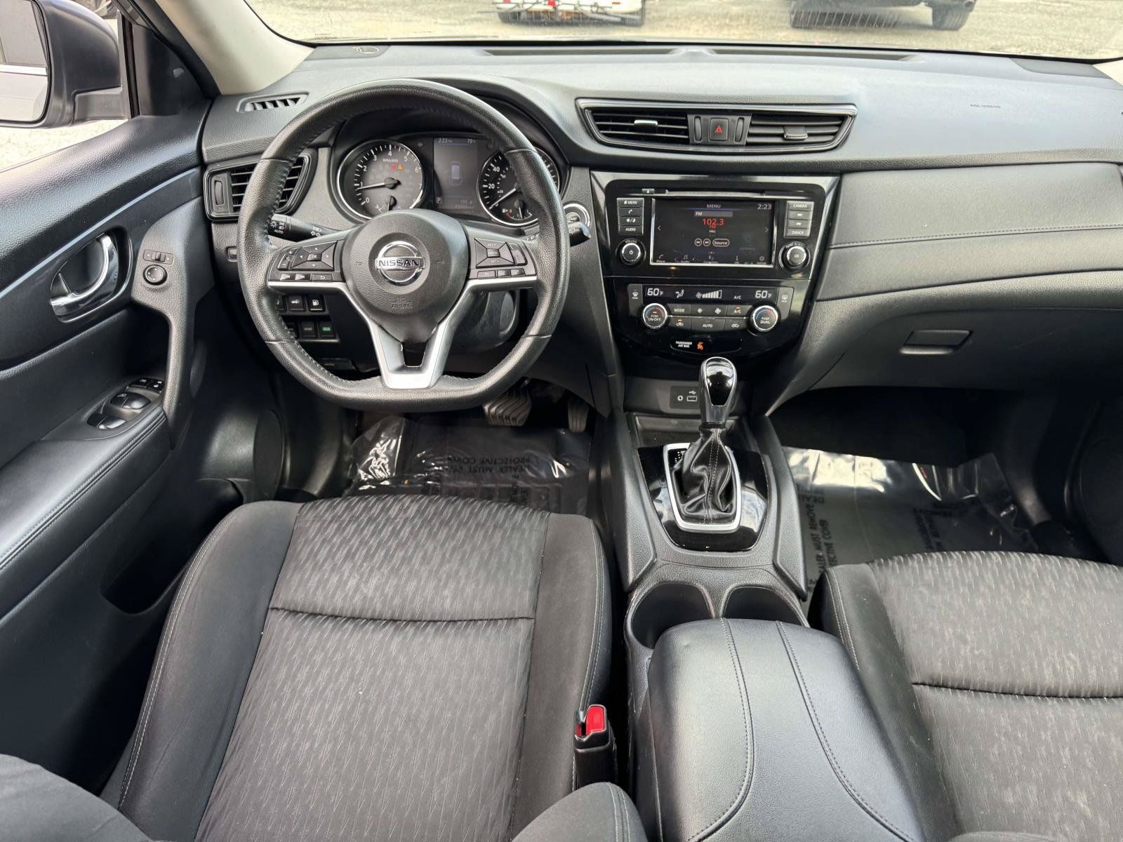 Used 2019 Nissan Rogue SV AWD/4WD image 10