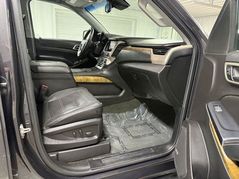 Used 2017 GMC Yukon XL Denali w/ Open Road Package AWD/4WD image 43