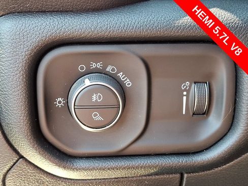 Used 2022 RAM 1500 Big Horn AWD/4WD image 26