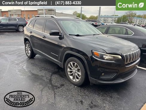 Used 2019 Jeep Cherokee Latitude Plus image 3