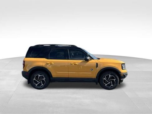 Used 2022 Ford Bronco Sport Outer Banks w/ Tech Package AWD/4WD image 6