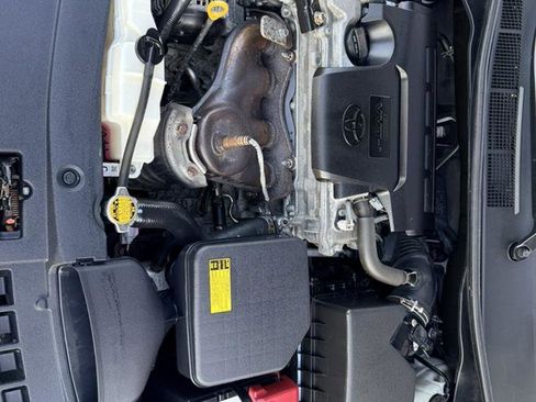 Used 2012 Toyota Camry SE FWD image 35