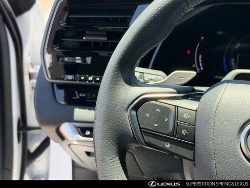 Used 2023 Lexus RX 500h F Sport w/ Accessory Package (Z1) AWD/4WD image 17