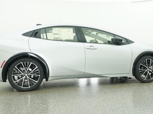 New 2027 Toyota Prius XLE FWD image 26