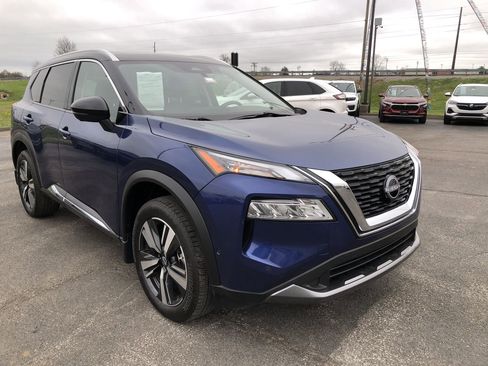 Used 2023 Nissan Rogue SL w/ SL Premium Package image 15