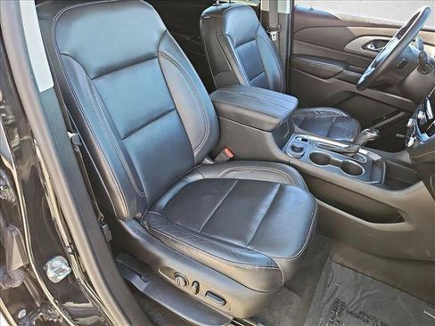Used 2018 Chevrolet Traverse LT w/ LPO, Cargo Package FWD image 22