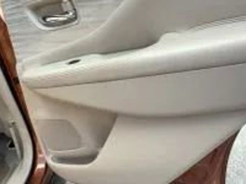 Used 2015 Nissan Murano SV image 28