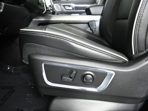 Used 2025 RAM 1500 Laramie AWD/4WD image 22