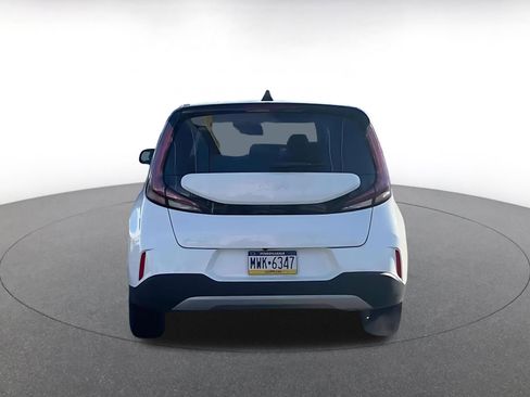 Used 2025 Kia Soul LX w/ LX Technology Package image 12